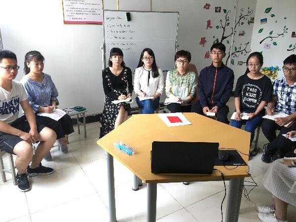 员工党员工作站委员观看直播 员工党员工作站委员观看直播