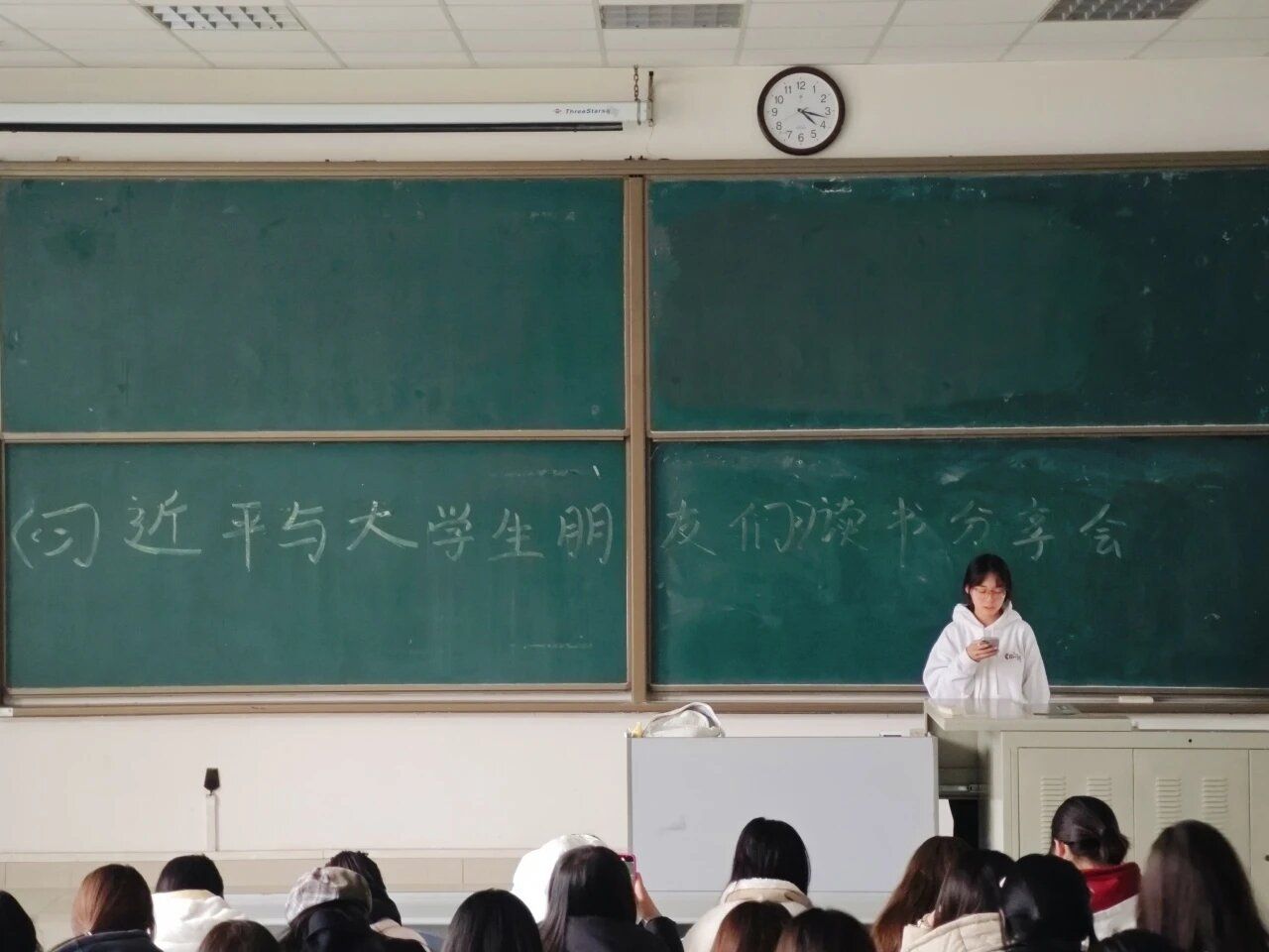1B582